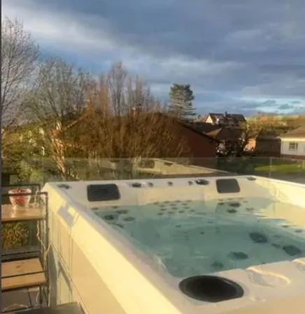 K&t Estate & - Flughafennahe Gaestesuite