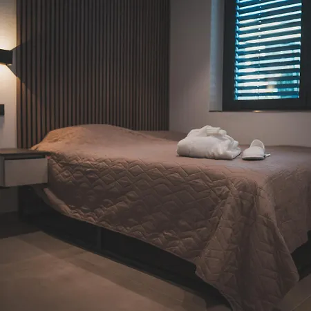 K&t Estate & - Flughafennahe Gaestesuite *