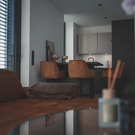 K&t Estate & - Flughafennahe Gaestesuite * Hofheim am Taunus