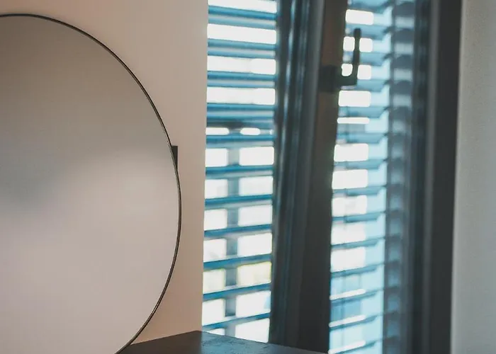 Daire K&t Estate & - Flughafennahe Gaestesuite *