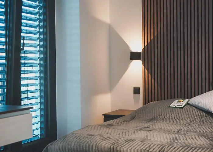 Daire K&t Estate & - Flughafennahe Gaestesuite