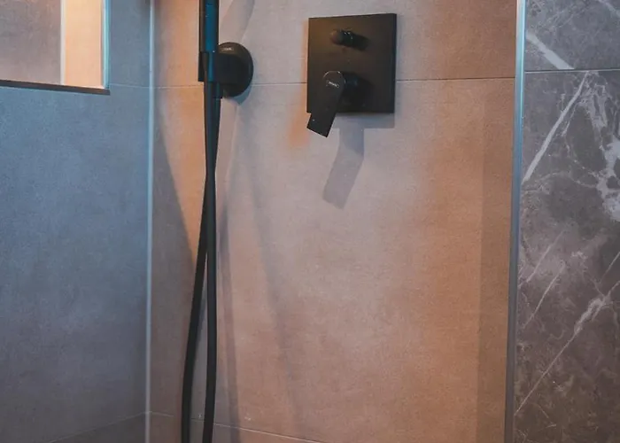 K&t Estate & - Flughafennahe Gaestesuite * Hofheim am Taunus