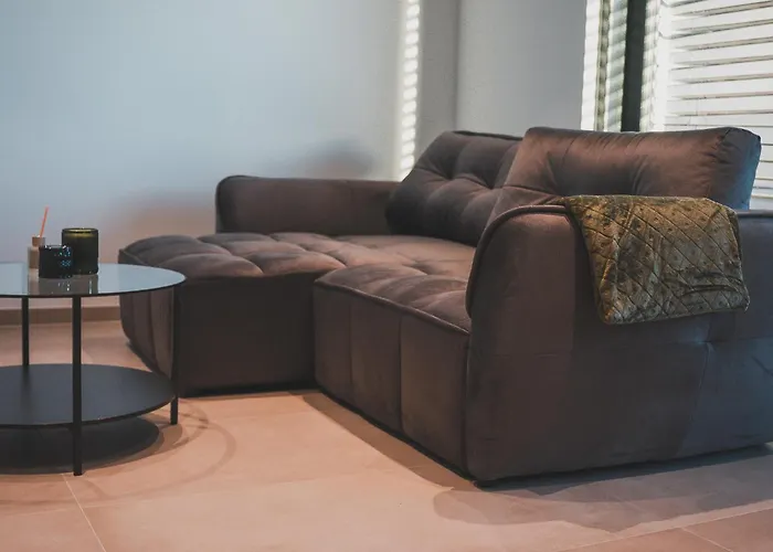 K&t Estate & - Flughafennahe Gaestesuite Daire *