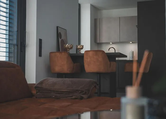 K&t Estate & - Flughafennahe Gaestesuite * Hofheim am Taunus