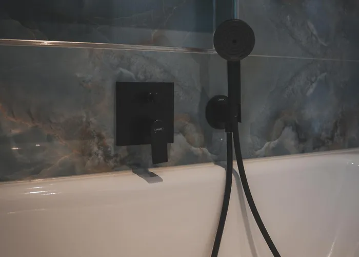 Daire K&t Estate & - Flughafennahe Gaestesuite