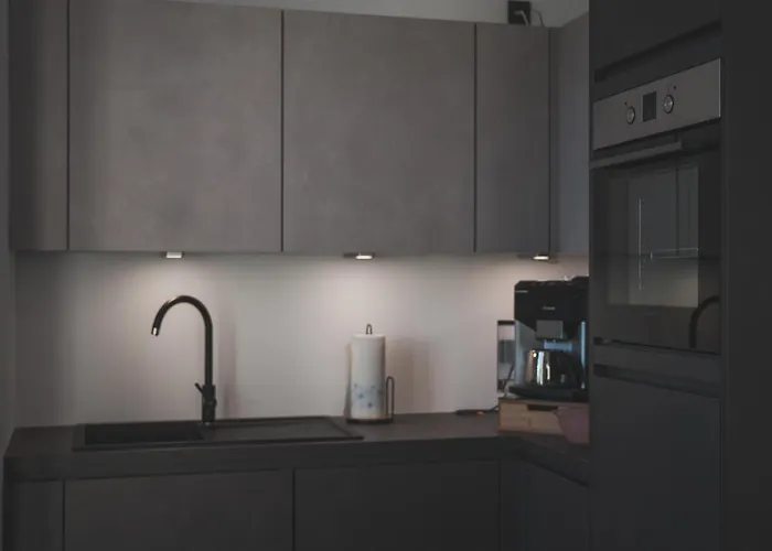 Daire K&t Estate & - Flughafennahe Gaestesuite *